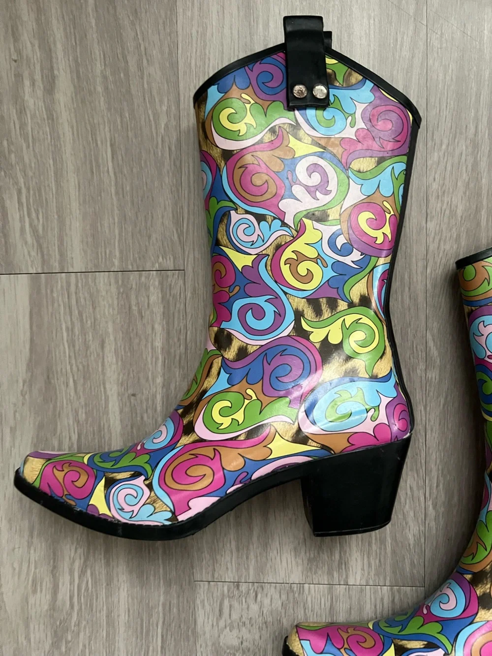 Smoky Boots Colorful Psychedelic Swirl Print Western Cowboy Boots Women’s Size 7